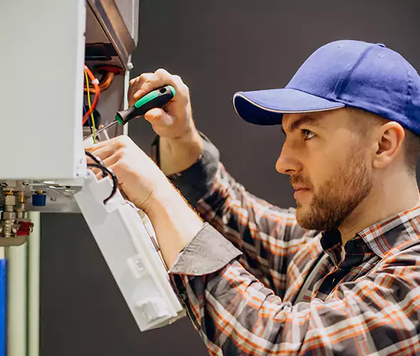 Expert Plumber for Tankless Water Heater Maintenance in Muncie, IN: Schedule Professional Maintenance Services with Us